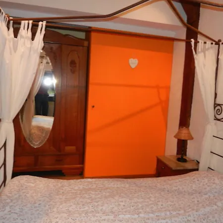 Le 'ti 'bou De Refuge 4* Bouillon