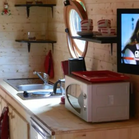 Le 'ti 'bou De Refuge Bed & Breakfast 4*